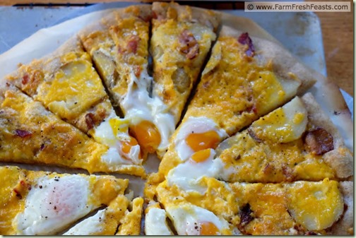 baconeggpotatopizza